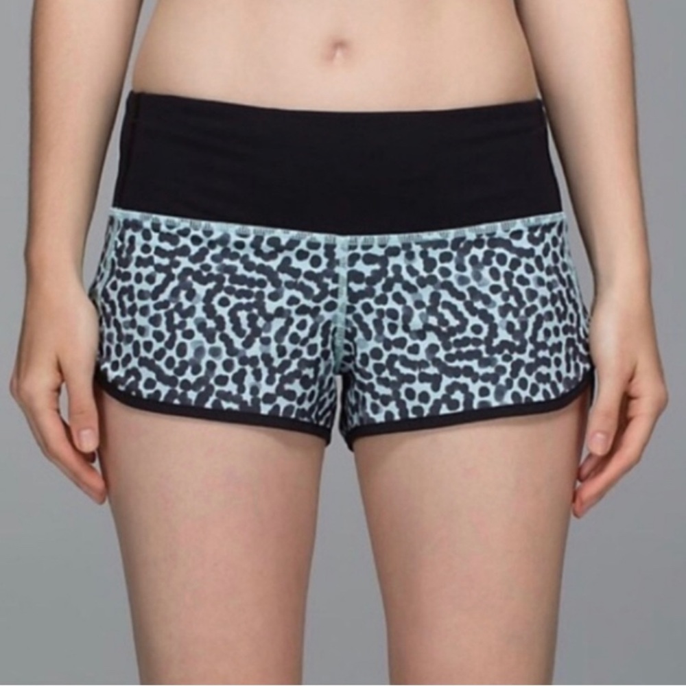 RARE EUC Lululemon Speed Short Blue & Black Polka Dot